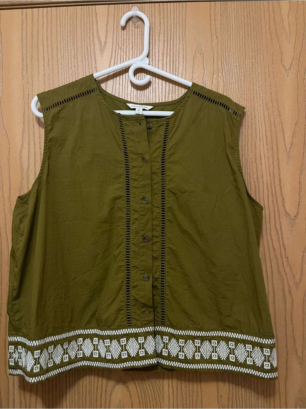Banana Republic Sleeveless Olive Green Embroidered Button-Front Top